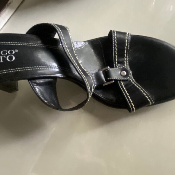 beautiful Franco Sarto sandals - Picture 2 of 4